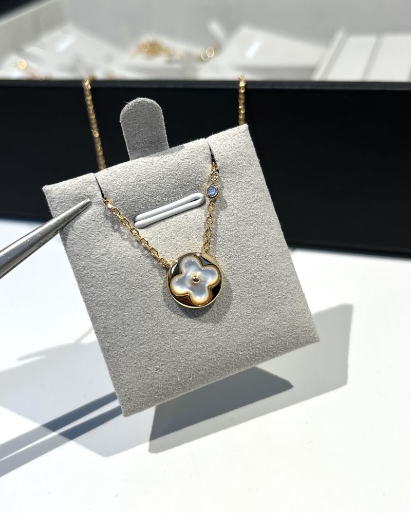 Louis Vuitton Necklaces